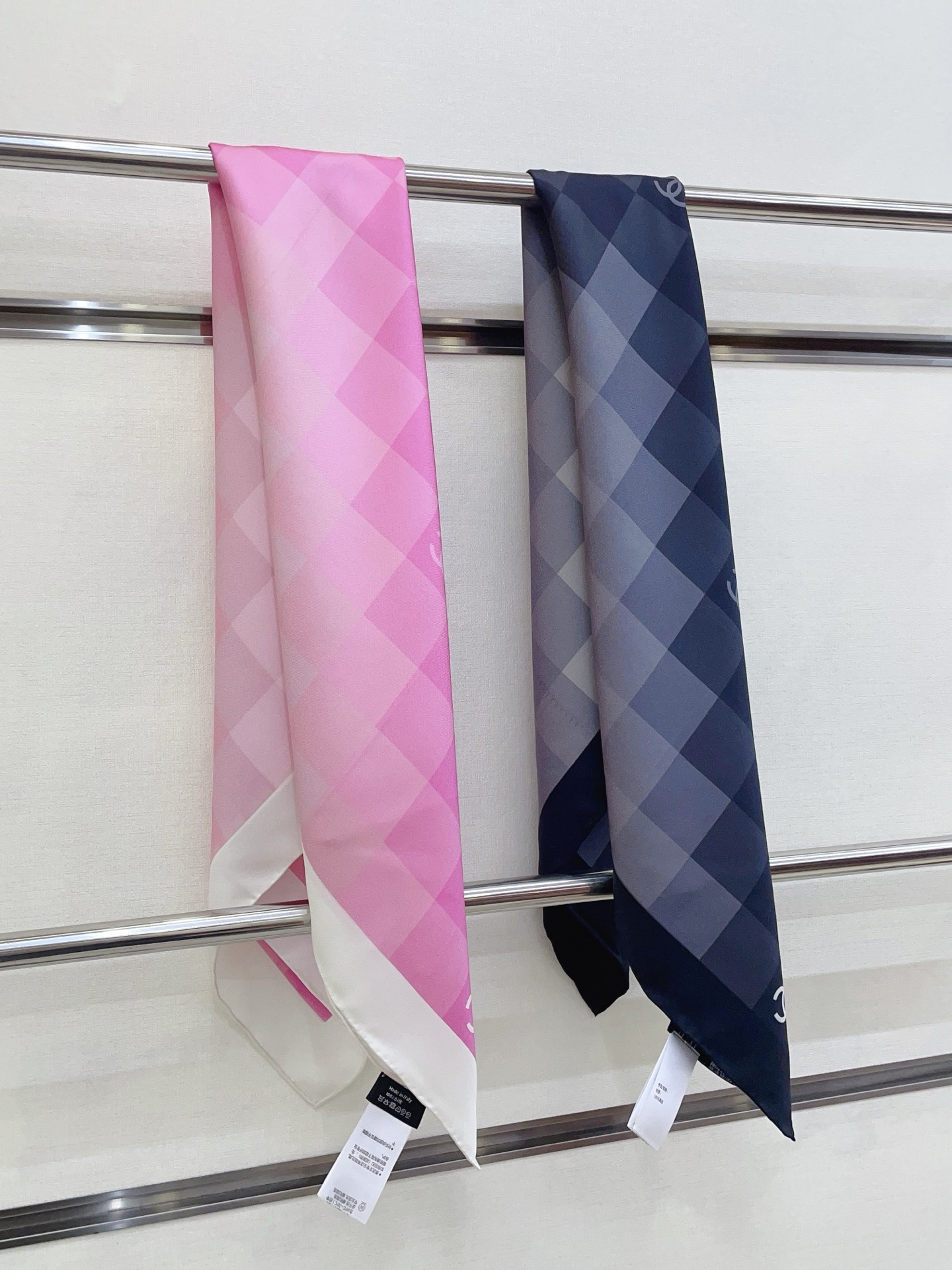 ✨✨【18姆米 双面同色】新款小香‼️美翻了[流泪]最新御用殿堂级极品‼️经典元素图案设计风格❗️美丽至