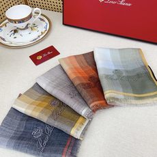 🆕 ✨✨【羊绒款 70尺寸 】新品 L🆕 P家秋冬羊绒款 随意切换造型 ,小巧又不失优雅的款式 70*70 黄金尺寸 高 🆕 ✨✨【羊绒款 70尺寸 】新品 L🆕 P家秋冬羊绒款 随意切换造型 ,小巧又不失优雅的款式 70*70 黄金尺寸 高