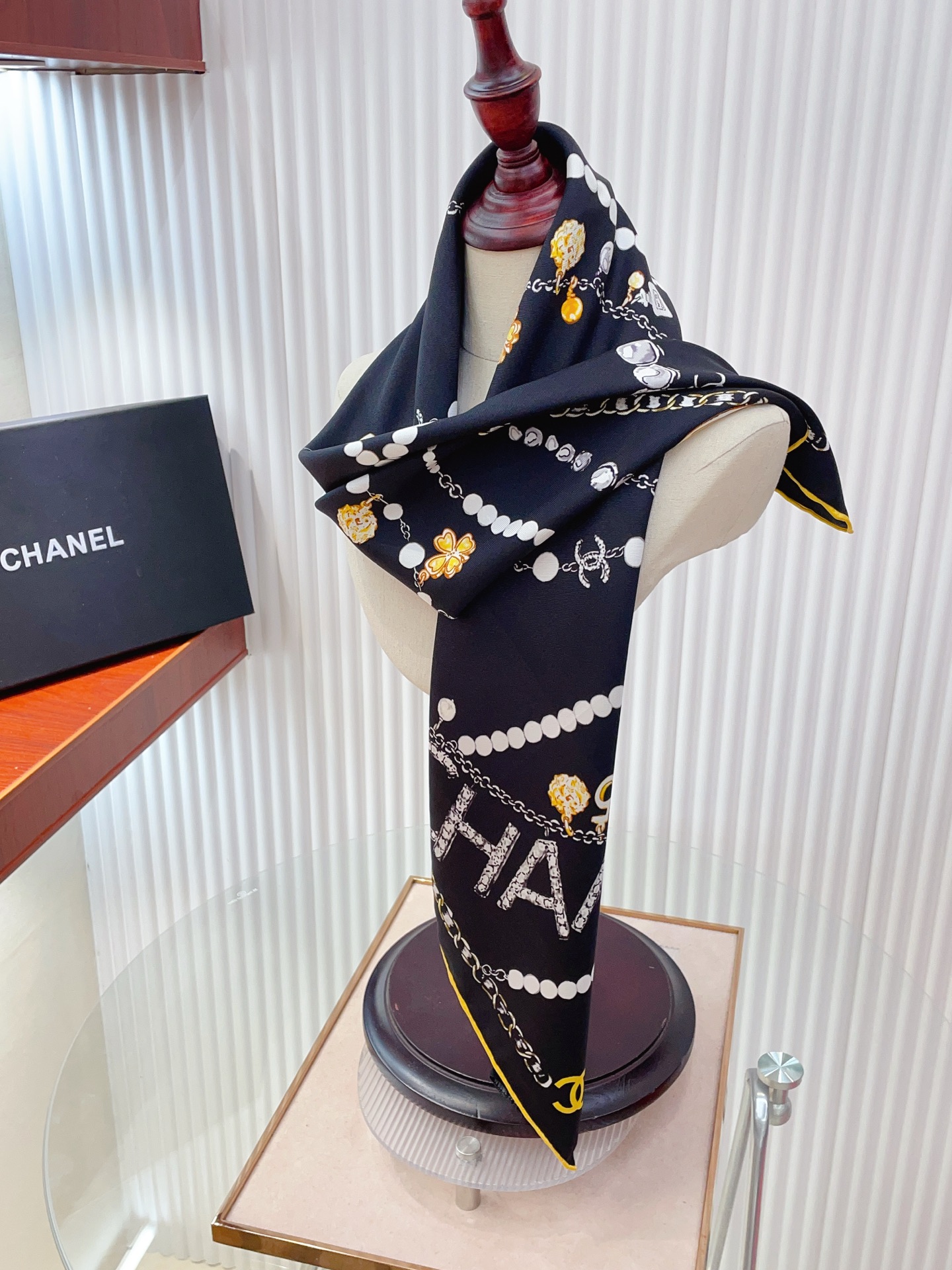 ✨✨【18姆米 双面同色】新款小香‼️美翻了[流泪]最新御用殿堂级极品‼️经典元素图案设计风格❗️美丽至