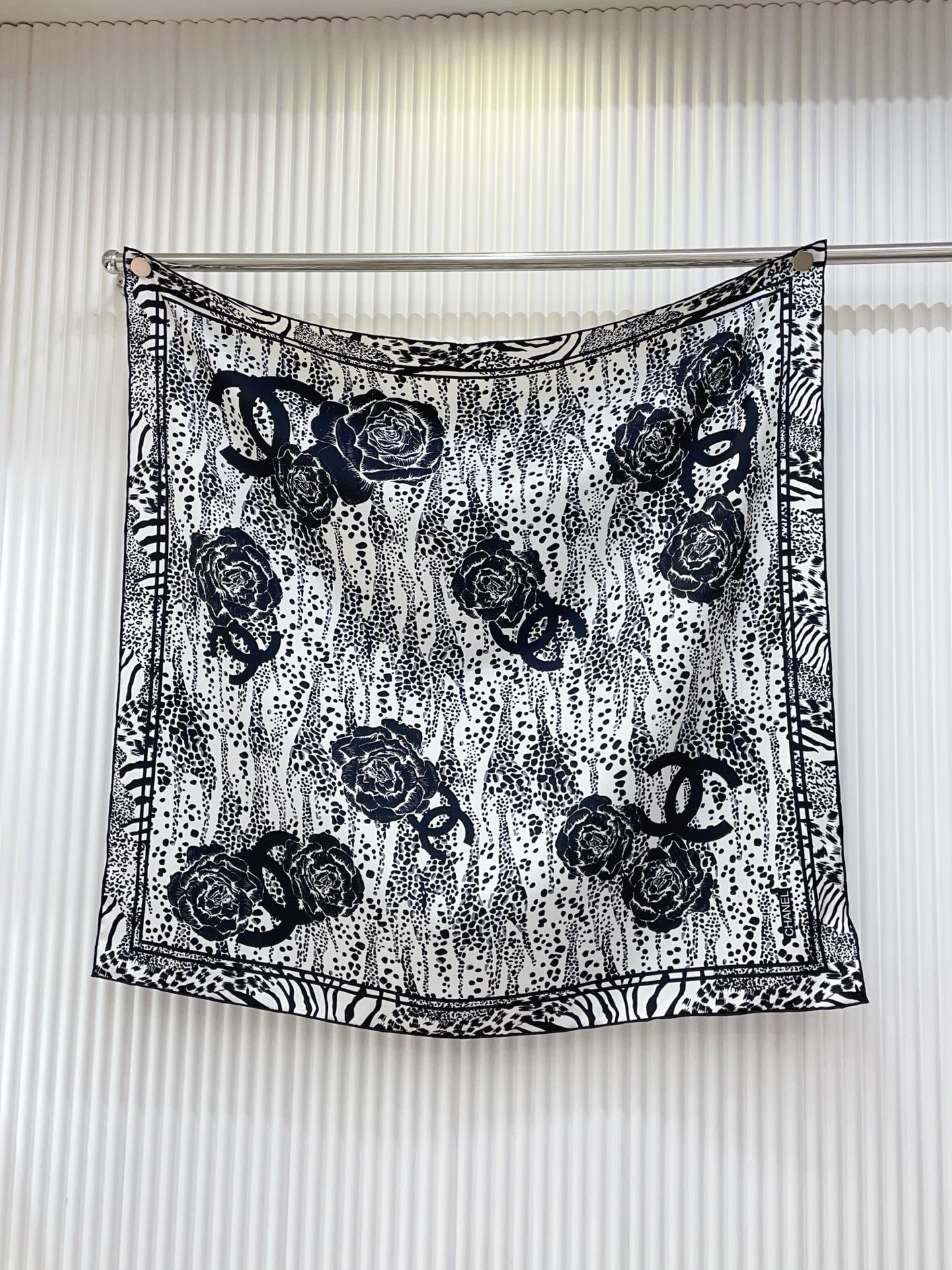 ✨✨【18姆米 双面同色】新款小香‼️美翻了[流泪]最新御用殿堂级极品‼️经典元素图案设计风格❗️美丽至