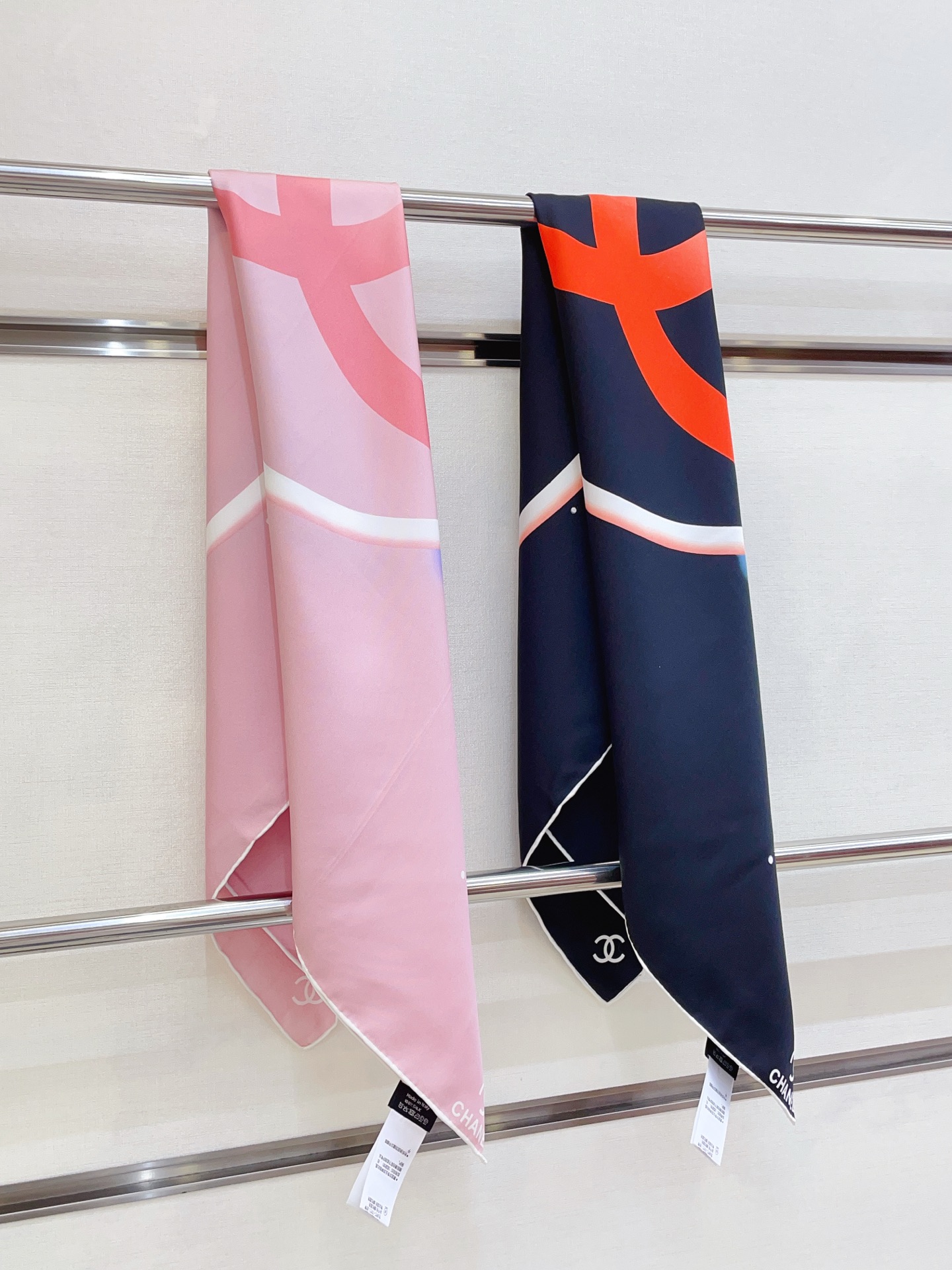 ✨✨【18姆米 双面同色】新款小香‼️美翻了[流泪]最新御用殿堂级极品‼️经典元素图案设计风格❗️美丽至极 真的 上身极