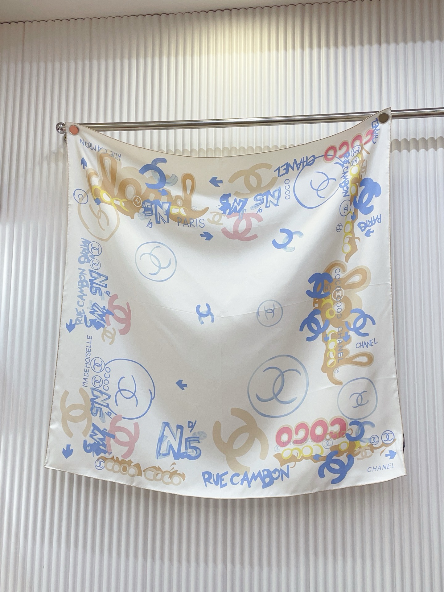🆕 ✨✨【18姆米 双面同色】新款小香‼️美翻了[流泪]最新御用殿堂级极品‼️经典元素图案设计风格❗️美丽至极 真的 上
