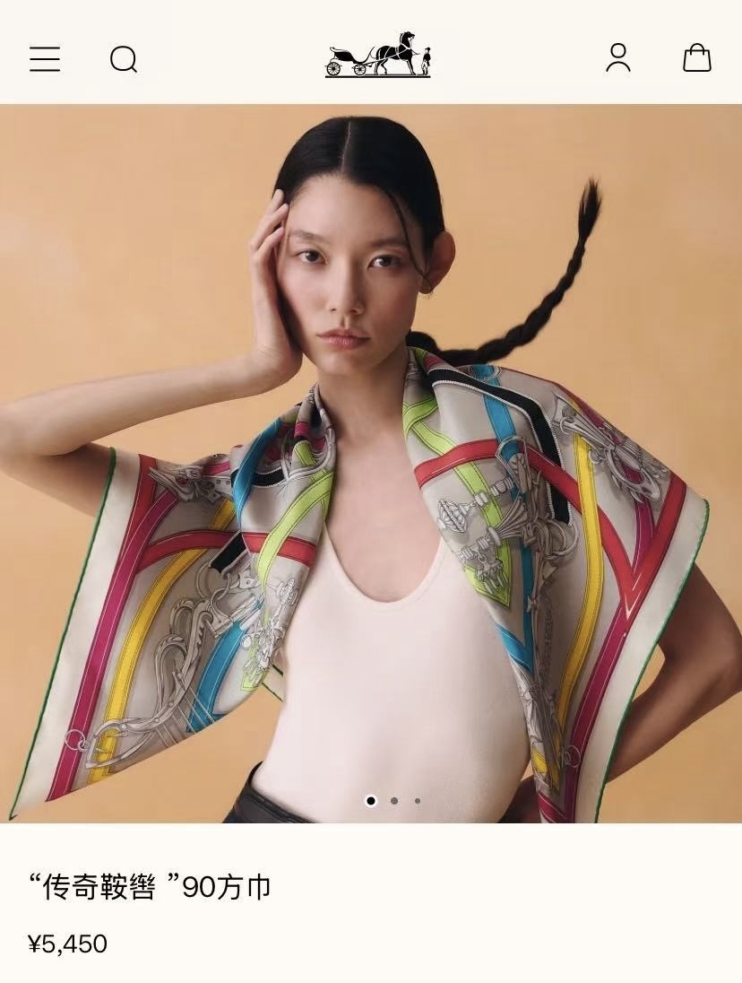 ✨✨【18姆米 双面同色】H**S真丝新款🆕👏👏买了都说好看‼️推荐💕【传奇鞍曫90】真丝方巾，顶级工艺超值‼️专柜爆款