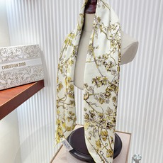 ✨✨【18姆米 双面同色】高级感爆棚❗️CD【花朵🌺元素90】高级时髦风‼️配色非常考究,图案匠心,上身简直美得太惊艳了 ✨✨【18姆米 双面同色】高级感爆棚❗️CD【花朵🌺元素90】高级时髦风‼️配色非常考究,图案匠心,上身简直美得太惊艳了