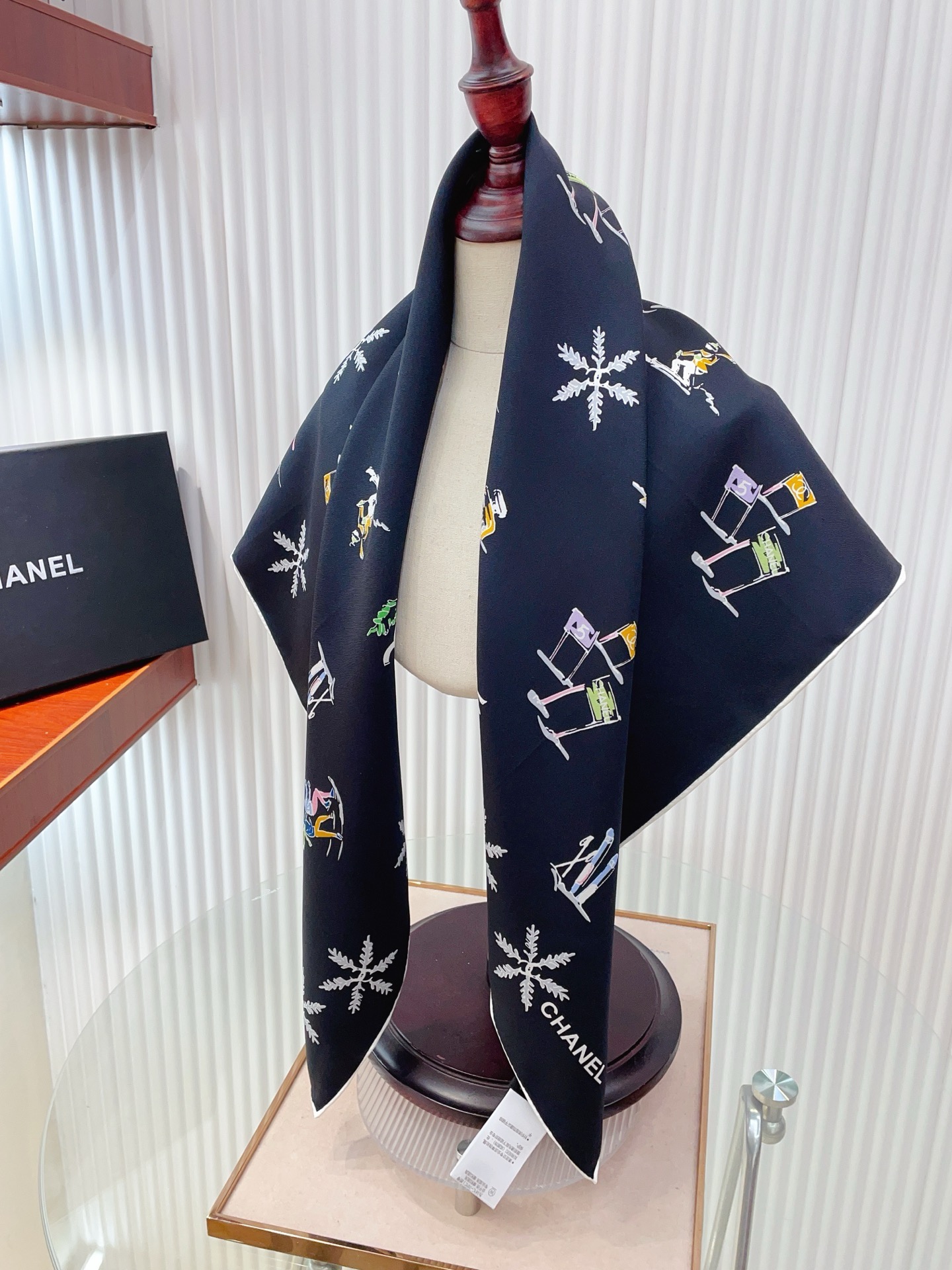 ✨✨【18姆米 双面同色】新款小香‼️美翻了[流泪]最新御用殿堂级极品‼️经典元素图案设计风格❗️美丽至极 真的 上身极