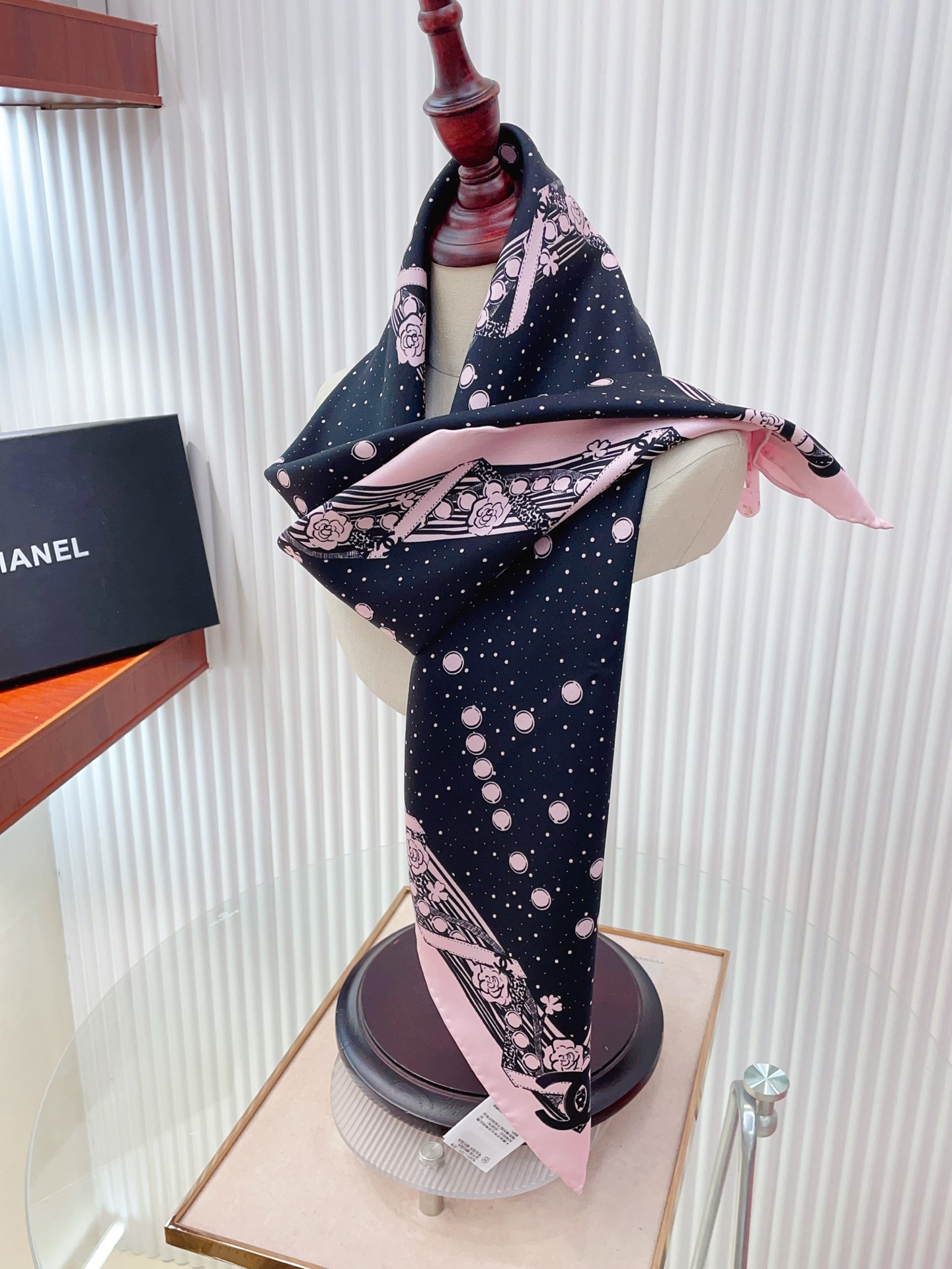 ✨✨【18姆米 双面同色】新款小香‼️美翻了[流泪]最新御用殿堂级极品‼️经典元素图案设计风格❗️美丽至
