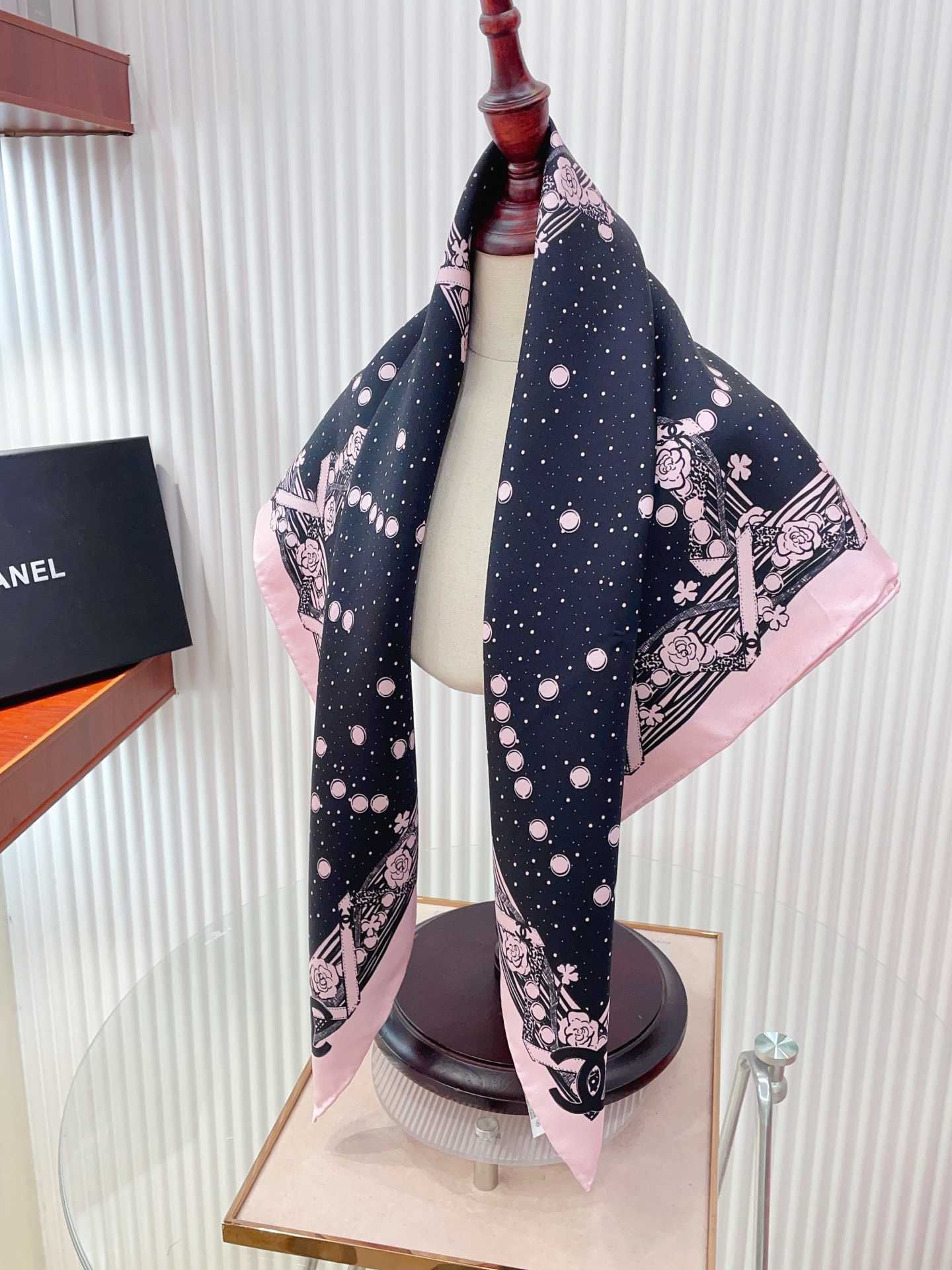 ✨✨【18姆米 双面同色】新款小香‼️美翻了[流泪]最新御用殿堂级极品‼️经典元素图案设计风格❗️美丽至