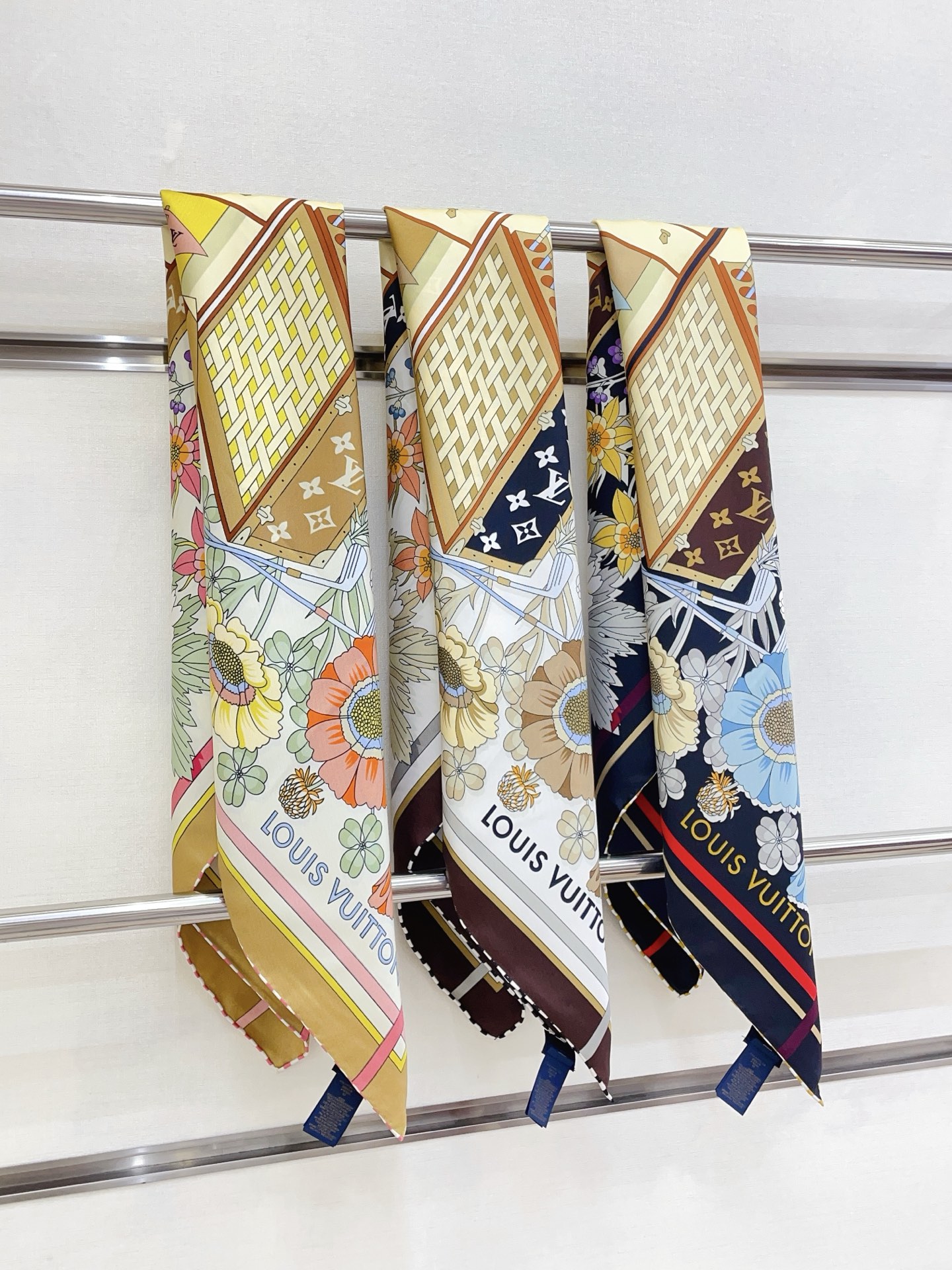 ✨✨【18姆米 双面同色】新款小香‼️美翻了[流泪]最新御用殿堂级极品‼️经典元素图案设计风格❗️美丽至