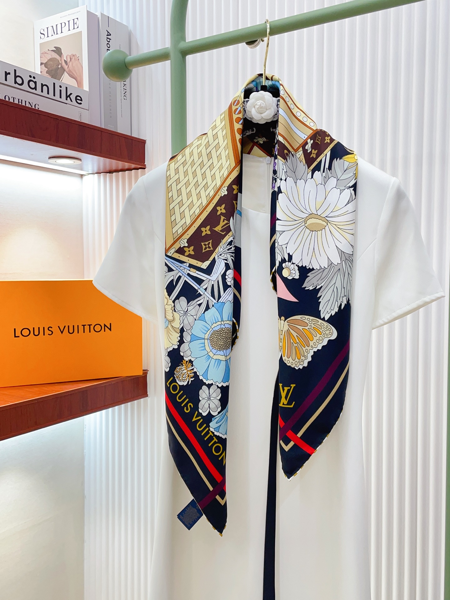✨✨【18姆米 双面同色】新款小香‼️美翻了[流泪]最新御用殿堂级极品‼️经典元素图案设计风格❗️美丽至