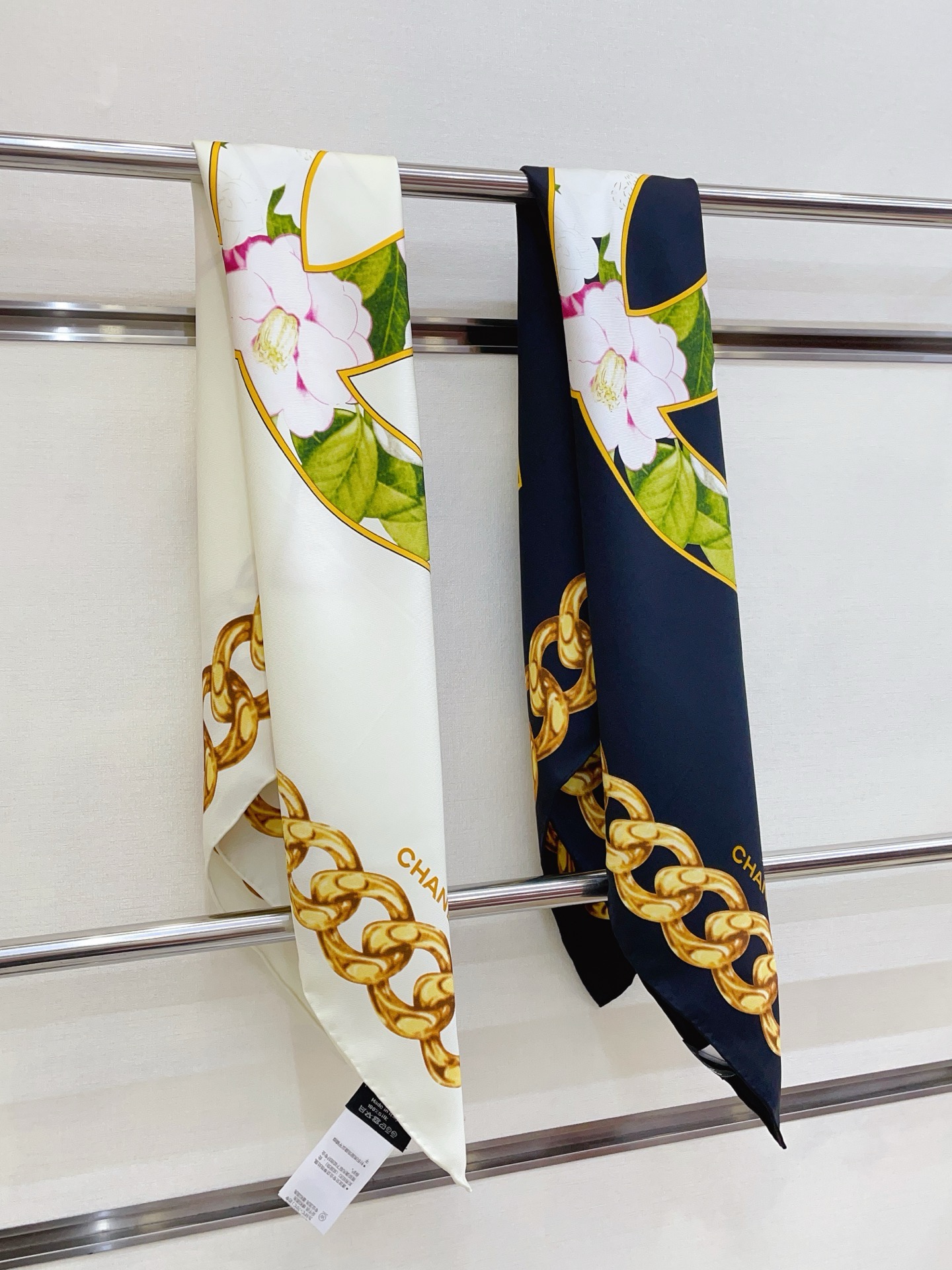✨✨【18姆米 双面同色】新款小香‼️美翻了[流泪]最新御用殿堂级极品‼️经典元素图案设计风格❗️美丽至