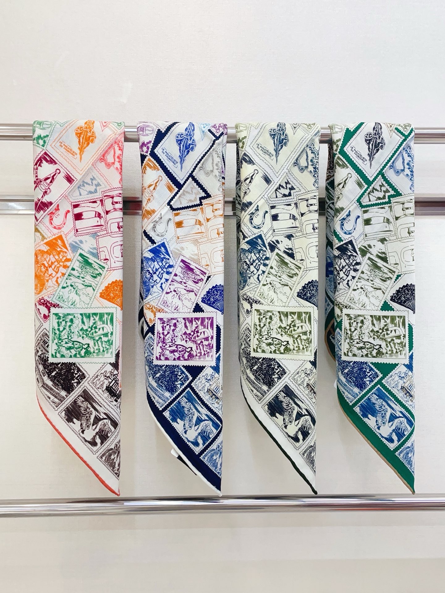 ✨✨【丝毛款 双面同色】新品 H家【福宝集邮者】秋冬丝毛款 随意切换造型 ,小巧又不失优雅的款式 60*