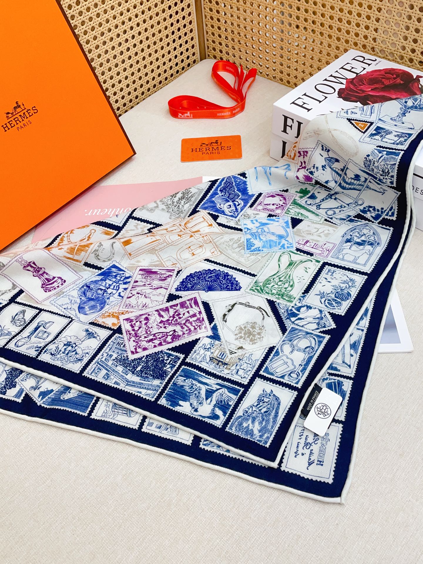 ✨✨【丝毛款 双面同色】新品 H家【福宝集邮者】秋冬丝毛款 随意切换造型 ,小巧又不失优雅的款式 60*