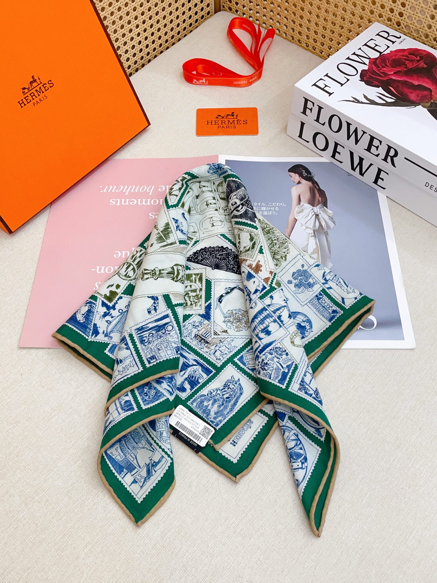 ✨✨【丝毛款 双面同色】新品 H家【福宝集邮者】秋冬丝毛款 随意切换造型 ,小巧又不失优雅的款式 60*
