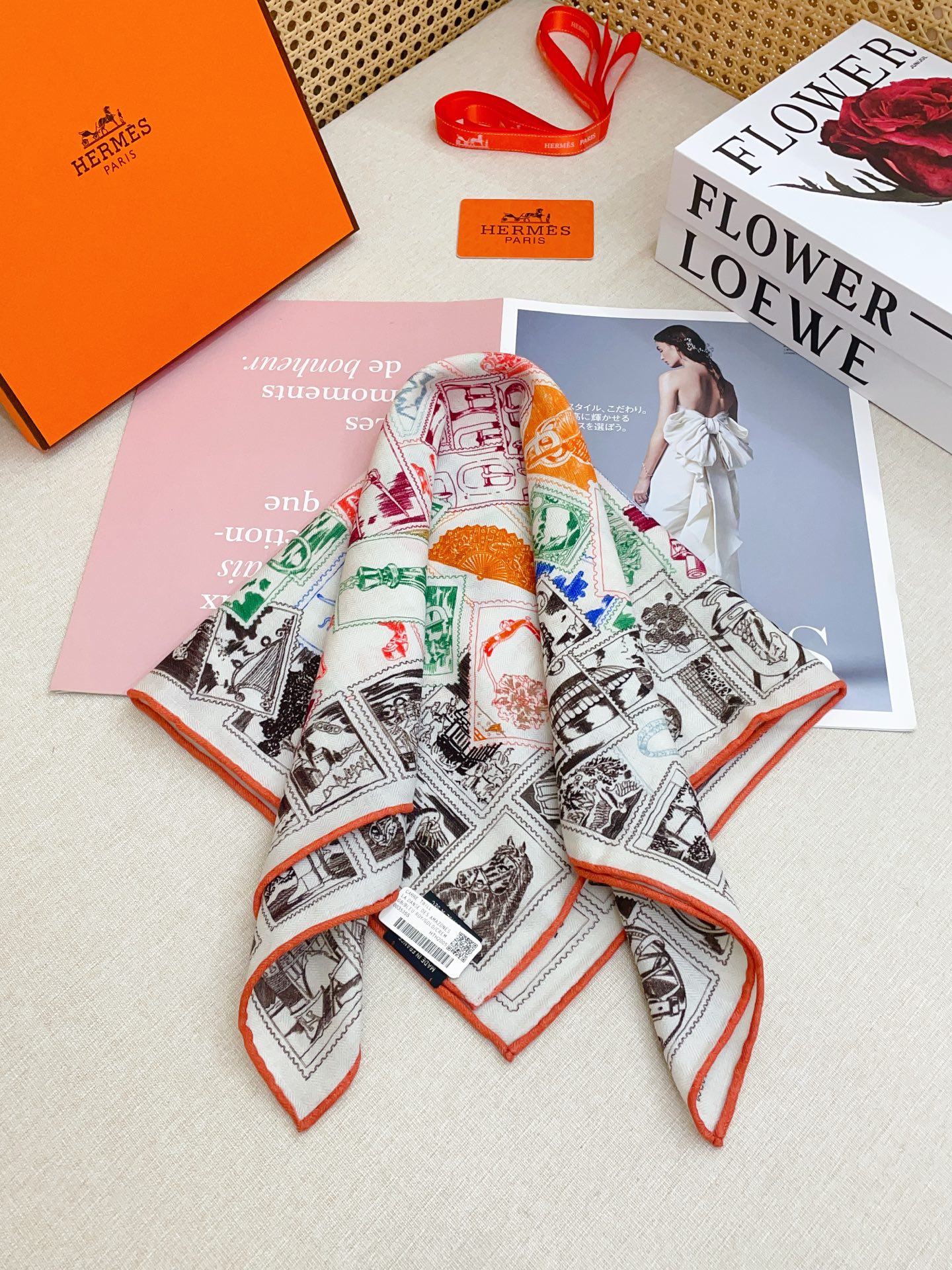 ✨✨【丝毛款 双面同色】新品 H家【福宝集邮者】秋冬丝毛款 随意切换造型 ,小巧又不失优雅的款式 60*