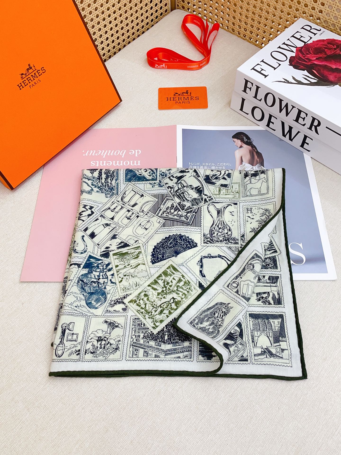 ✨✨【丝毛款 双面同色】新品 H家【福宝集邮者】秋冬丝毛款 随意切换造型 ,小巧又不失优雅的款式 60*
