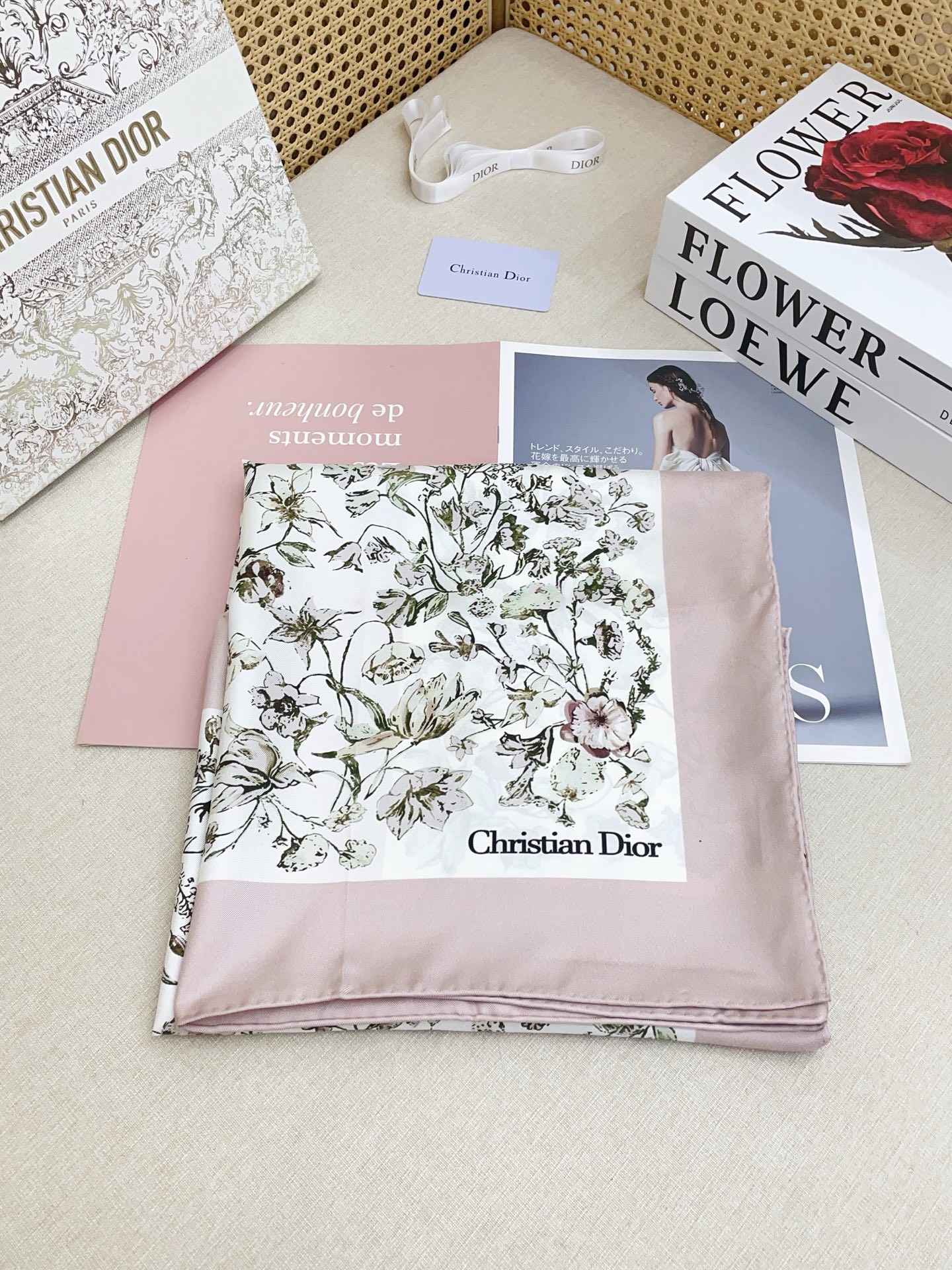 ✨✨【18姆米 双面同色】高级感爆棚❗️CD【花朵🌺元素90】高级时髦风‼️配色非常考究，图案匠心，上身