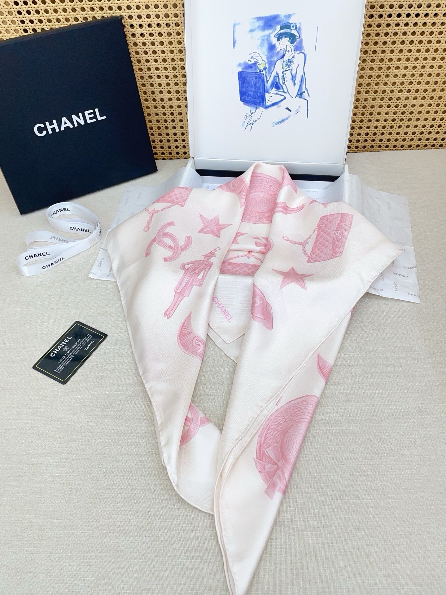 ✨✨【18姆米 双面同色】新款小香‼️美翻了[流泪]最新御用殿堂级极品‼️经典元素图案设计风格❗️美丽至