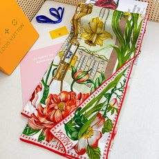 ✨✨【双面同色 丝毛款】L家羊绒新款 买了都说好看‼️推荐💕双面同色羊绒方巾‼️驴家ZG爆款🎁💟立体呈现 ✨✨【双面同色 丝毛款】L家羊绒新款 买了都说好看‼️推荐💕双面同色羊绒方巾‼️驴家ZG爆款🎁💟立体呈现