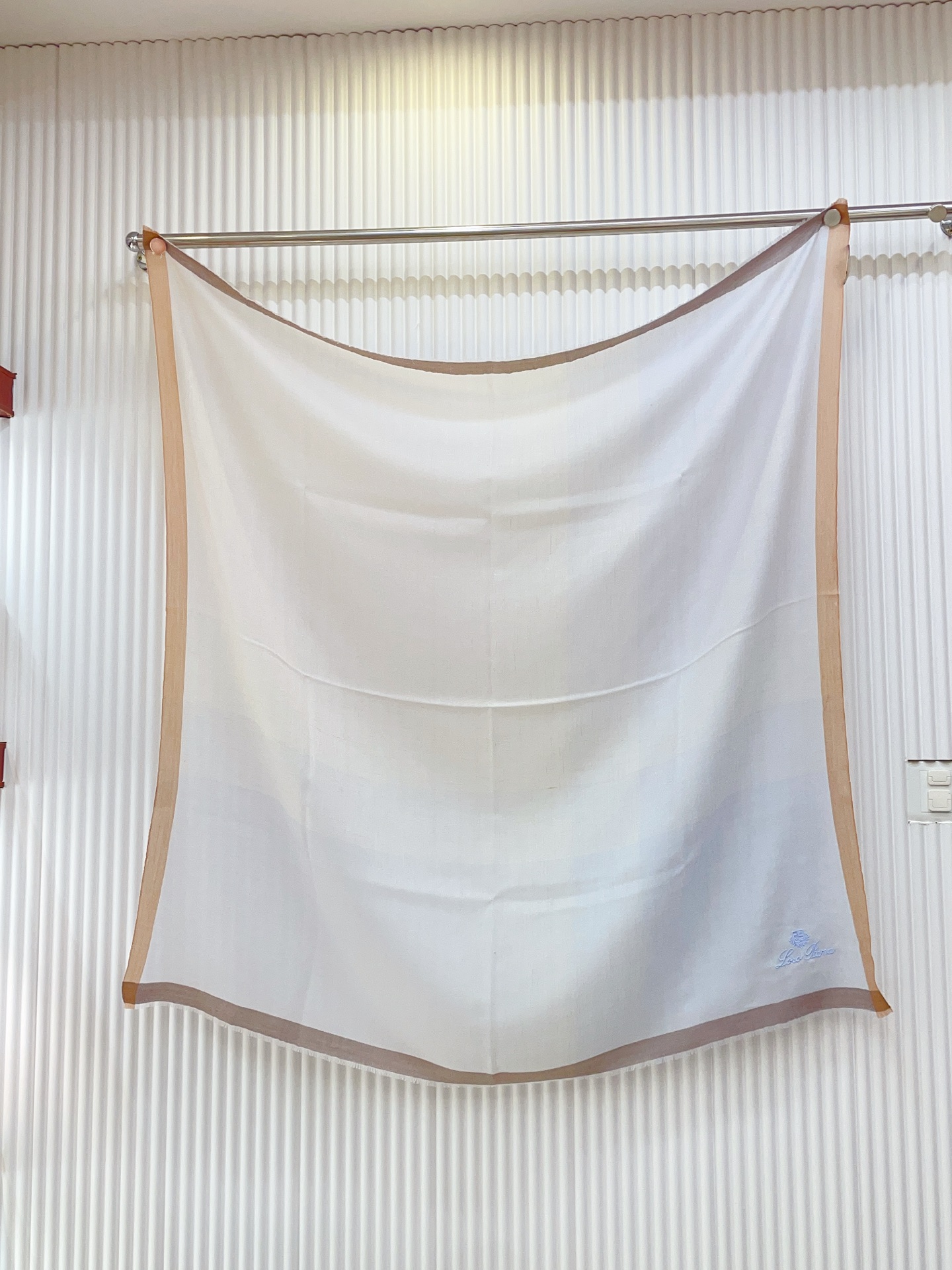 ✨✨【羊绒款 110尺寸 】新品 LP家秋冬羊绒款 随意切换造型 ,小巧又不失优雅的款式 110*110