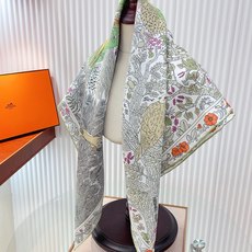 ✨✨【18姆米 双面同色】H**S真丝新款🆕👏👏买了都说好看‼️推荐💕【于月神之怀 90】真丝方巾,顶级 ✨✨【18姆米 双面同色】H**S真丝新款🆕👏👏买了都说好看‼️推荐💕【于月神之怀 90】真丝方巾,顶级