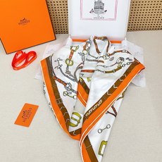 ✨✨【18姆米 双面同色】H**S真丝新款🆕👏👏买了都说好看‼️推荐💕【跃动的马儿 90】真丝方巾,顶级 ✨✨【18姆米 双面同色】H**S真丝新款🆕👏👏买了都说好看‼️推荐💕【跃动的马儿 90】真丝方巾,顶级