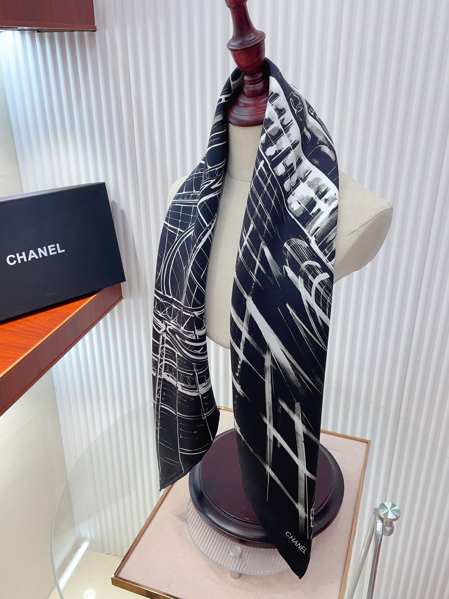 ✨✨【18姆米 双面同色】新款小香‼️美翻了[流泪]最新御用殿堂级极品‼️经典元素图案设计风格❗️美丽至极 真的 上身极