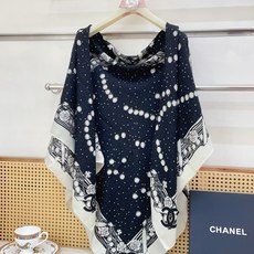 ✨✨【双面同色 丝毛款】小香 羊绒方巾‼️抢‼️VIP推荐 ‼️👍下手一定要快【高端 大爱 ‼️纯羊绒 ✨✨【双面同色 丝毛款】小香 羊绒方巾‼️抢‼️VIP推荐 ‼️👍下手一定要快【高端 大爱 ‼️纯羊绒