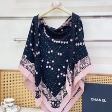 ✨✨【双面同色 丝毛款】小香 羊绒方巾‼️抢‼️VIP推荐 ‼️👍下手一定要快【高端 大爱 ‼️纯羊绒 ✨✨【双面同色 丝毛款】小香 羊绒方巾‼️抢‼️VIP推荐 ‼️👍下手一定要快【高端 大爱 ‼️纯羊绒