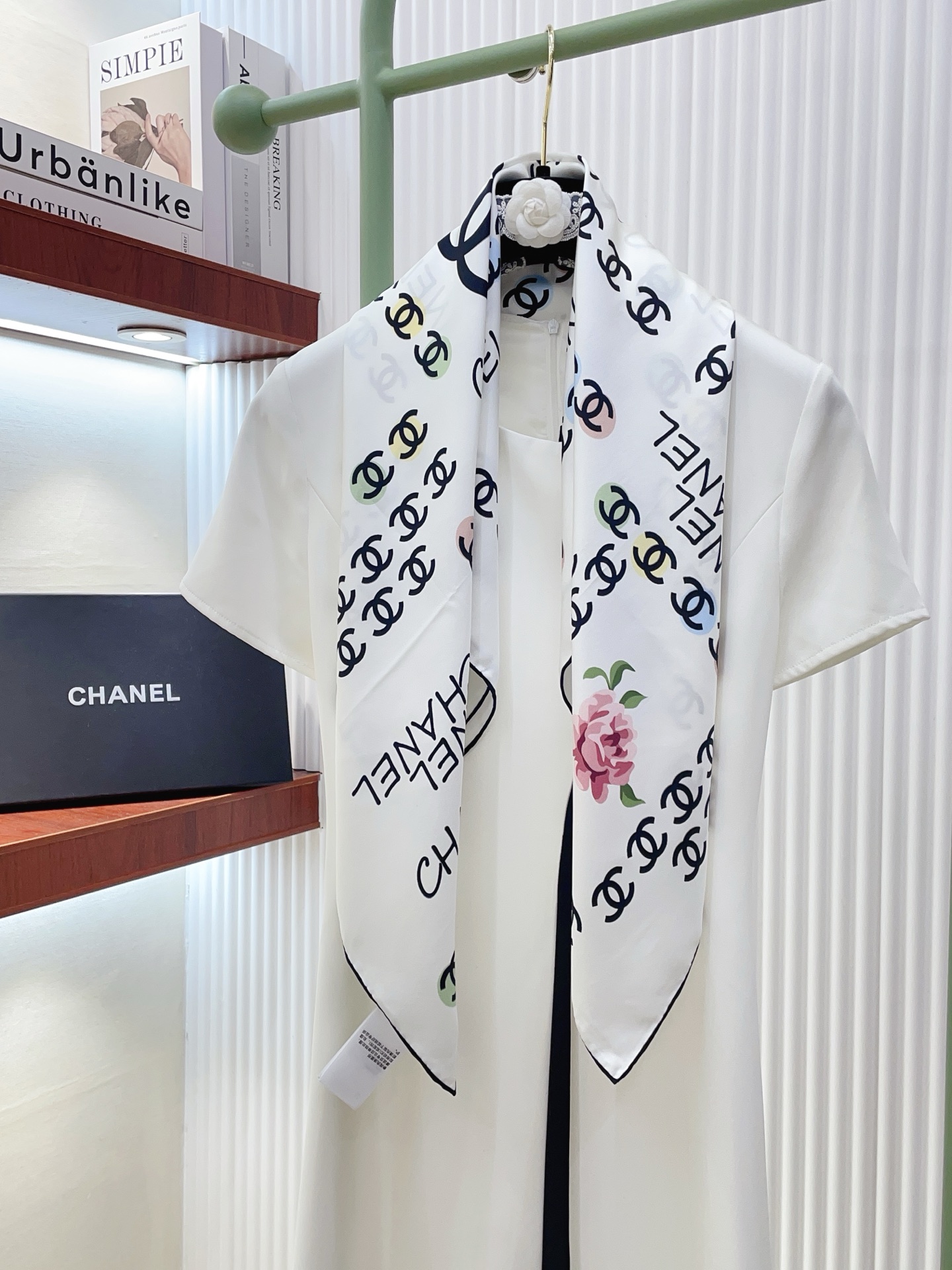 ✨✨【18姆米 双面同色】新款小香‼️美翻了[流泪]最新御用殿堂级极品‼️经典元素图案设计风格❗️美丽至