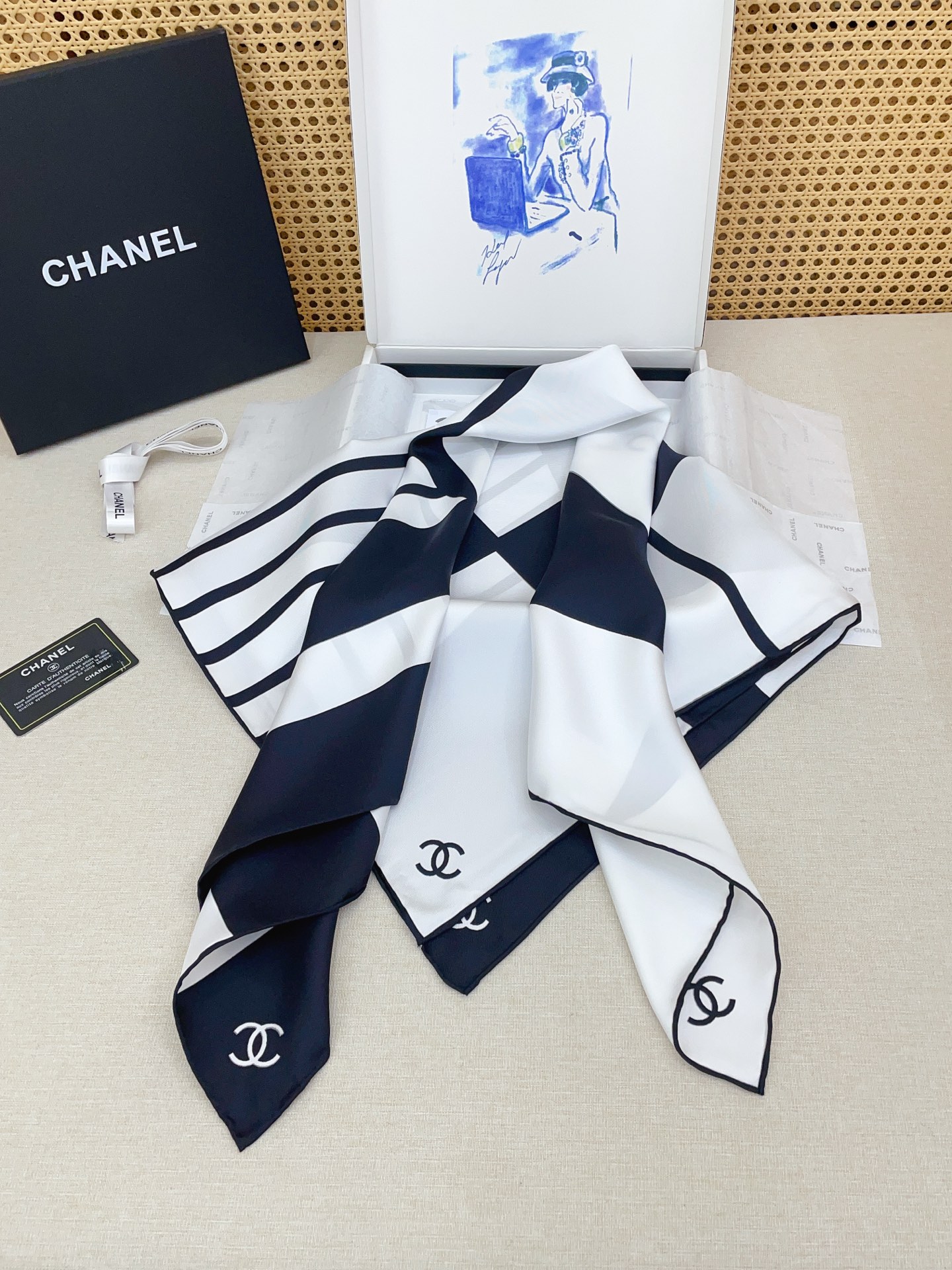 ✨✨【18姆米 双面同色】新款小香‼️美翻了[流泪]最新御用殿堂级极品‼️经典元素图案设计风格❗️美丽至