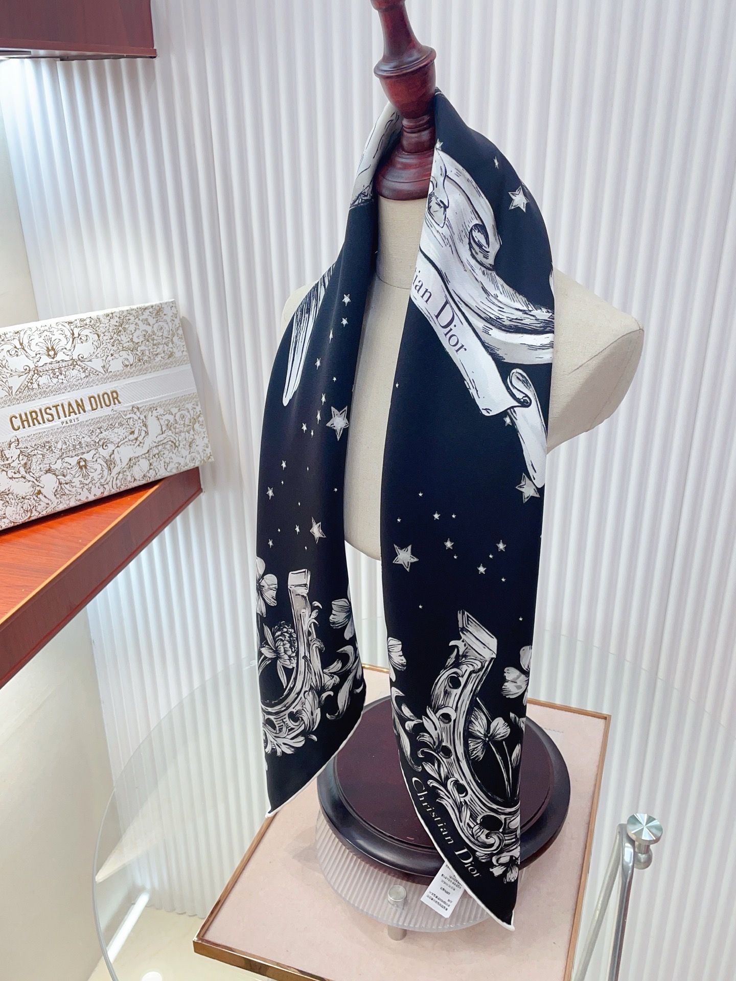 ✨✨【18姆米 双面同色】高级感爆棚❗️CD【星空🌌飞马 90】高级时髦风‼️配色非常考究，图案匠心，上身简直美得太惊艳