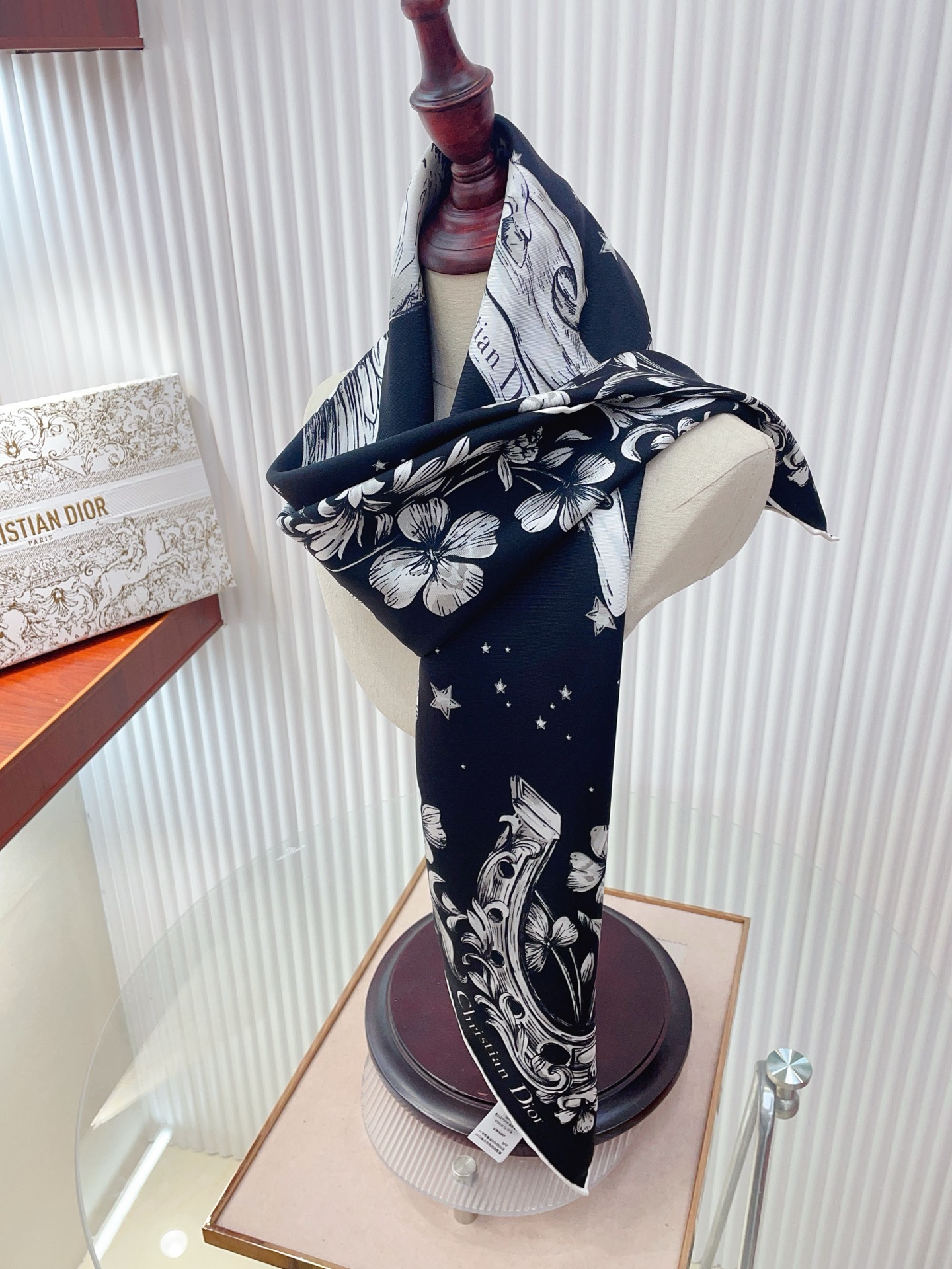 ✨✨【18姆米 双面同色】高级感爆棚❗️CD【星空🌌飞马 90】高级时髦风‼️配色非常考究，图案匠心，上身简直美得太惊艳