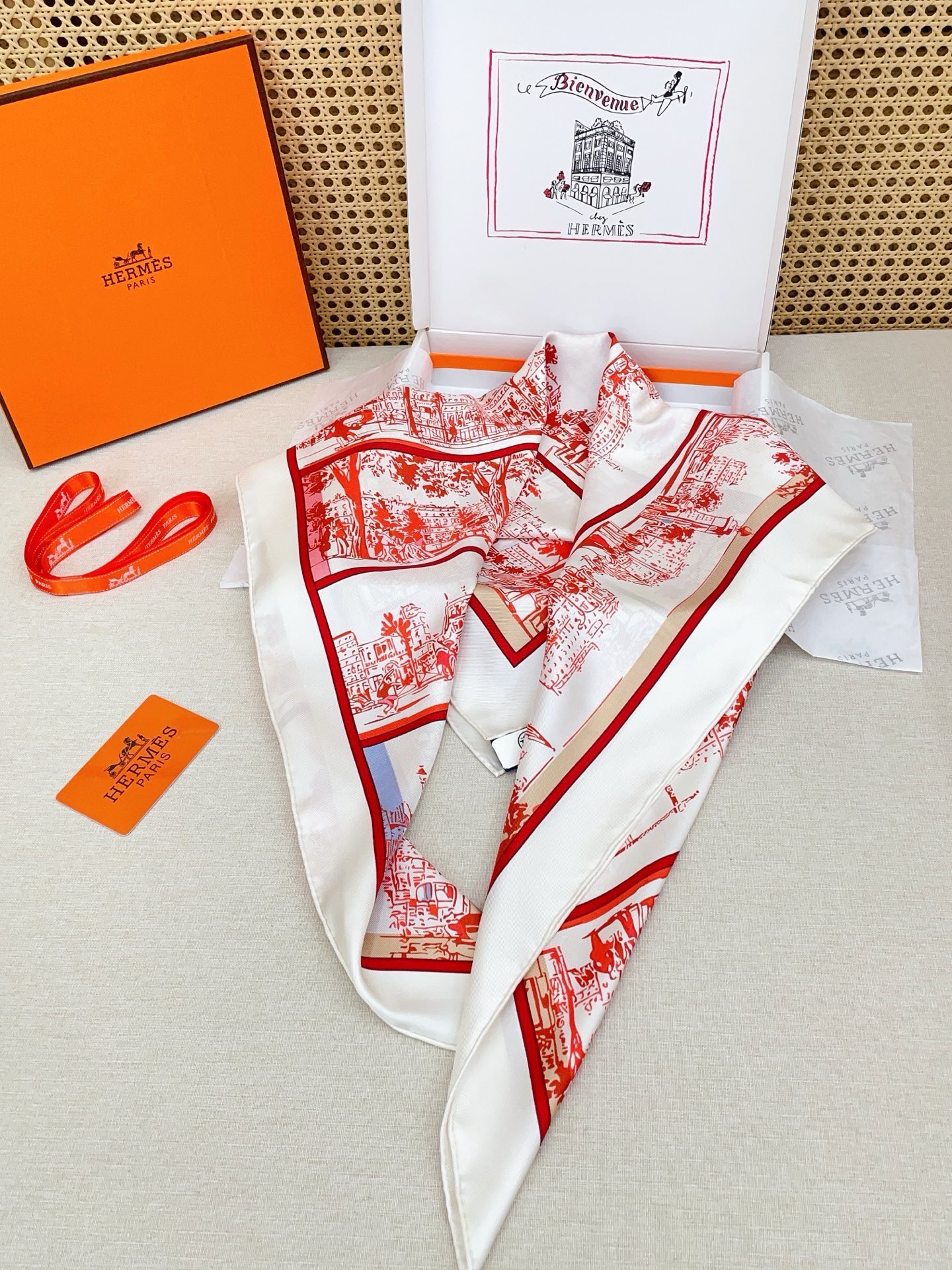 🆕 ✨✨【18姆米 双面同色】H**S真丝新款🆕👏👏买了都说好看‼️推荐💕【林荫大道 90】真丝方巾,顶级工艺超值‼️ 🆕 ✨✨【18姆米 双面同色】H**S真丝新款🆕👏👏买了都说好看‼️推荐💕【林荫大道 90】真丝方巾,顶级工艺超值‼️
