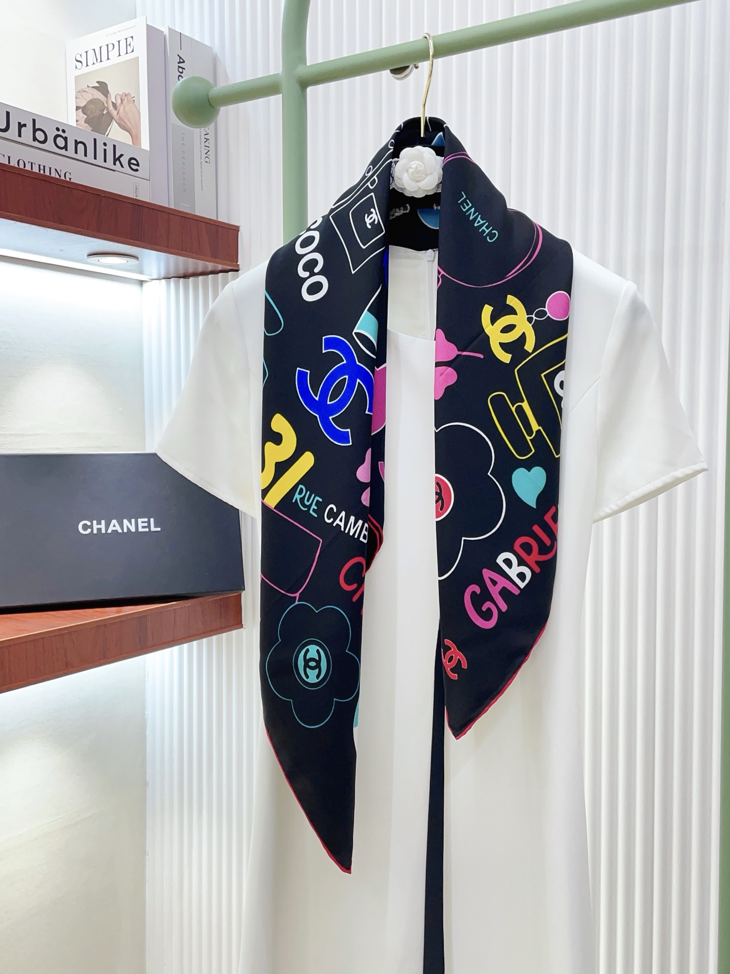 ✨✨【18姆米 双面同色】新款小香‼️美翻了[流泪]最新御用殿堂级极品‼️经典元素图案设计风格❗️美丽至极 真的 上身极