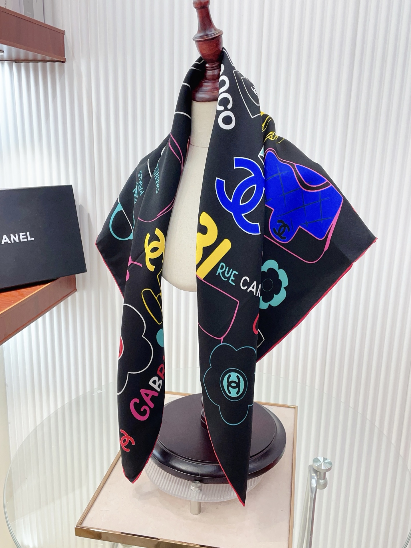 ✨✨【18姆米 双面同色】新款小香‼️美翻了[流泪]最新御用殿堂级极品‼️经典元素图案设计风格❗️美丽至极 真的 上身极