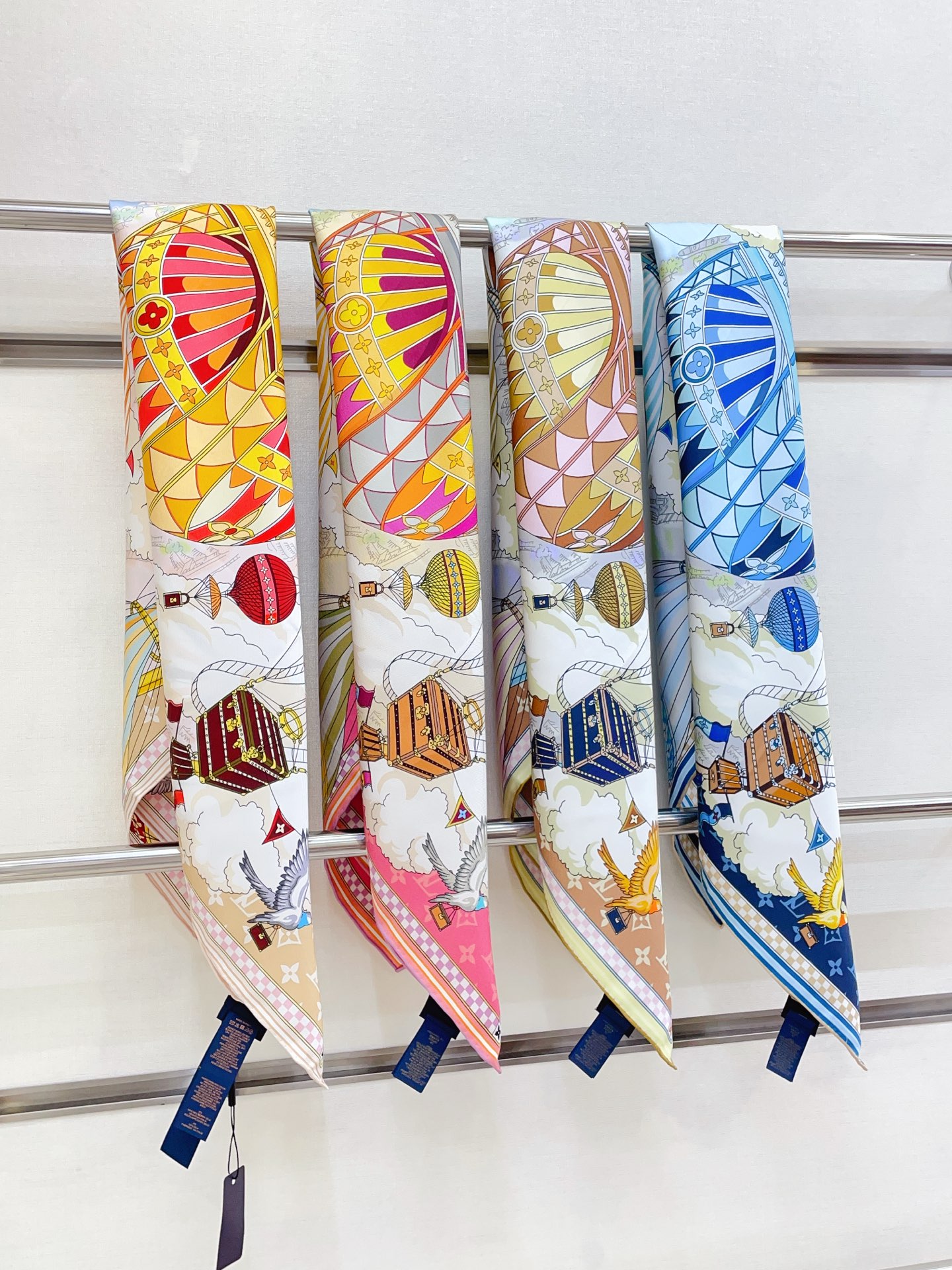 ✨✨【18姆米 双面同色】新款小香‼️美翻了[流泪]最新御用殿堂级极品‼️经典元素图案设计风格❗️美丽至极 真的 上身极