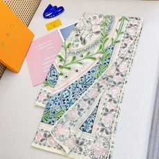🆕 ✨✨【双面同色 丝毛款】L家羊绒新款 买了都说好看‼️推荐💕双面同色羊绒方巾‼️驴家ZG爆款🎁💟立体呈现图案纹路实物 🆕 ✨✨【双面同色 丝毛款】L家羊绒新款 买了都说好看‼️推荐💕双面同色羊绒方巾‼️驴家ZG爆款🎁💟立体呈现图案纹路实物