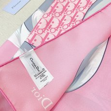 🆕 ✨✨【18姆米 双面同色】高级感爆棚❗️CD【字母🌺元素90】高级时髦风‼️配色非常考究,图案匠心,上身简直美得太惊 🆕 ✨✨【18姆米 双面同色】高级感爆棚❗️CD【字母🌺元素90】高级时髦风‼️配色非常考究,图案匠心,上身简直美得太惊
