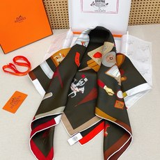 🆕 ✨✨【18姆米 双面同色】H**S真丝新款🆕👏👏买了都说好看‼️推荐💕【精巧错觉 90】真丝方巾,顶级工艺超值‼️专 🆕 ✨✨【18姆米 双面同色】H**S真丝新款🆕👏👏买了都说好看‼️推荐💕【精巧错觉 90】真丝方巾,顶级工艺超值‼️专