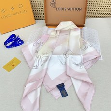✨✨【18姆米 双面同色】上身效果疯狂的喜欢❗️专柜也是刚刚上架的,L*最最新款~非常有看头,L的这类元素一直是高级女人 ✨✨【18姆米 双面同色】上身效果疯狂的喜欢❗️专柜也是刚刚上架的,L*最最新款~非常有看头,L的这类元素一直是高级女人