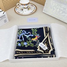 ✨✨【18姆米 双面同色】高级感爆棚❗️CD高级时髦风‼️配色非常考究,图案匠心,上身简直美得太惊艳了❤️融入日常的单品 ✨✨【18姆米 双面同色】高级感爆棚❗️CD高级时髦风‼️配色非常考究,图案匠心,上身简直美得太惊艳了❤️融入日常的单品