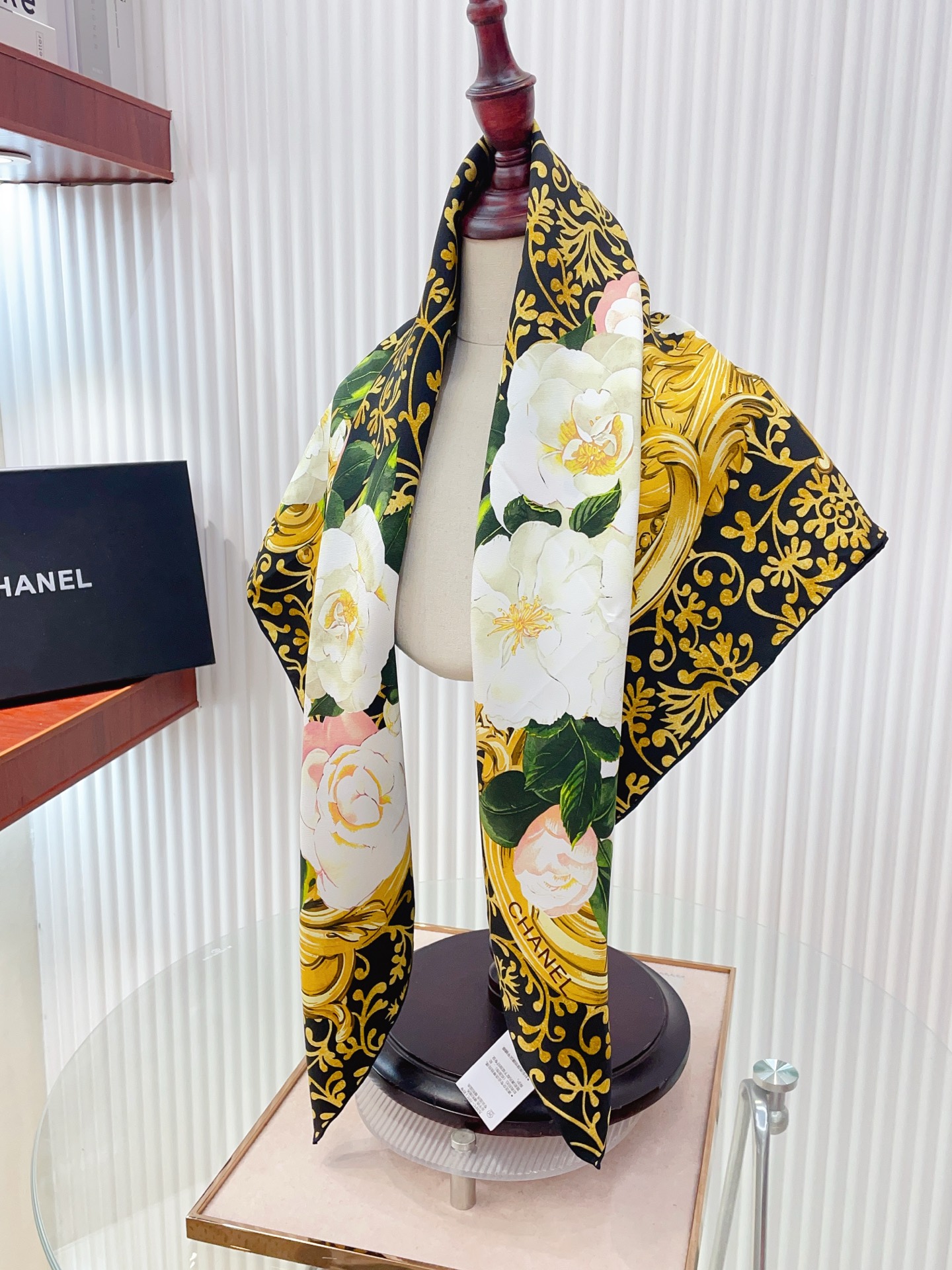 ✨✨【18姆米 双面同色】新款小香‼️美翻了[流泪]最新御用殿堂级极品‼️经典元素图案设计风格❗️美丽至极 真的 上身极