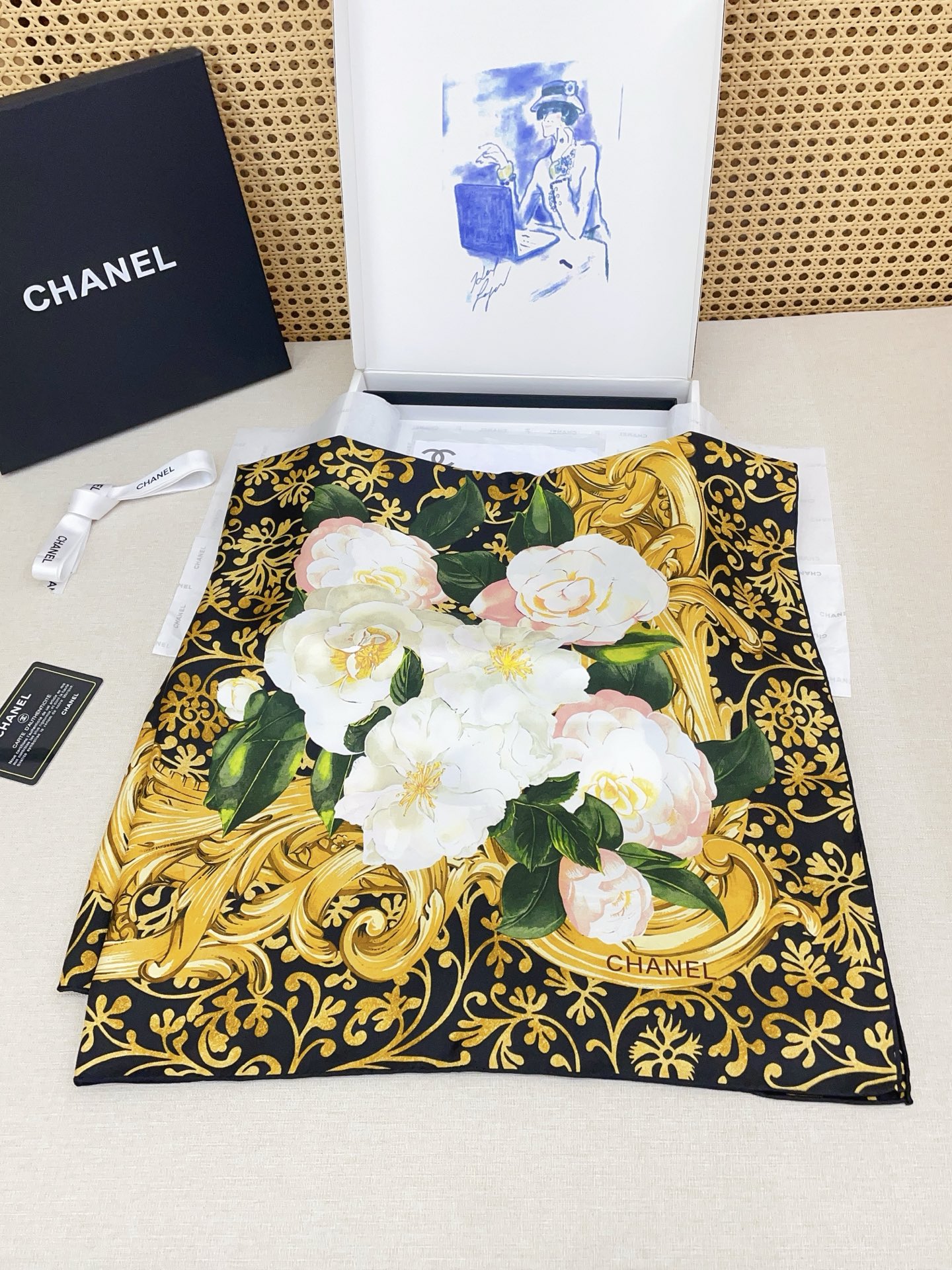 ✨✨【18姆米 双面同色】新款小香‼️美翻了[流泪]最新御用殿堂级极品‼️经典元素图案设计风格❗️美丽至极 真的 上身极