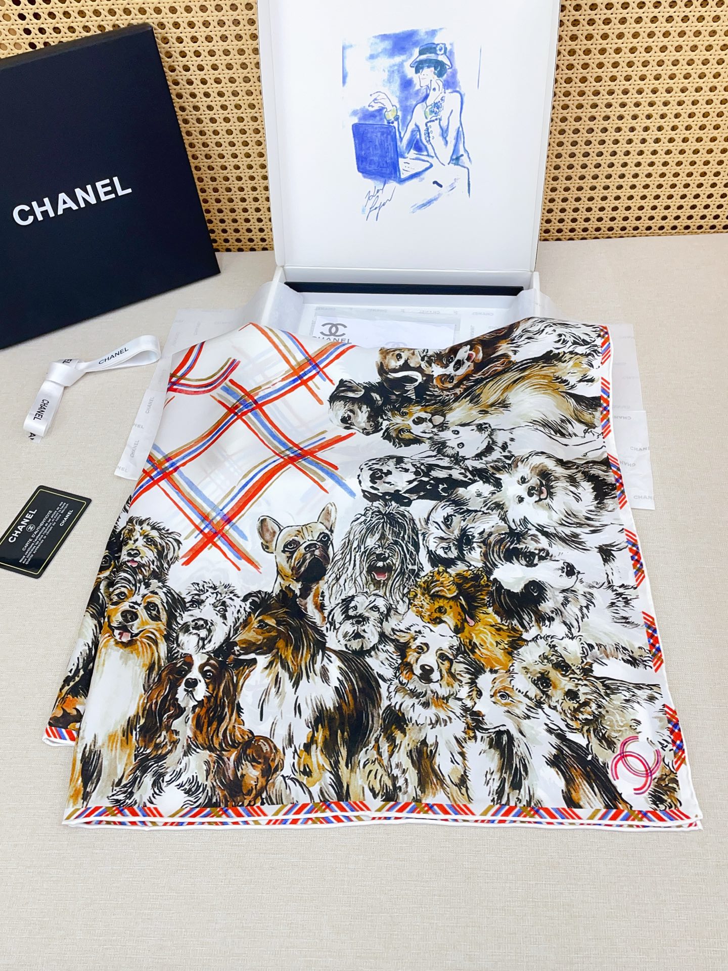✨✨【18姆米 双面同色】新款小香‼️美翻了[流泪]最新御用殿堂级极品‼️经典元素图案设计风格❗️美丽至极 真的 上身极