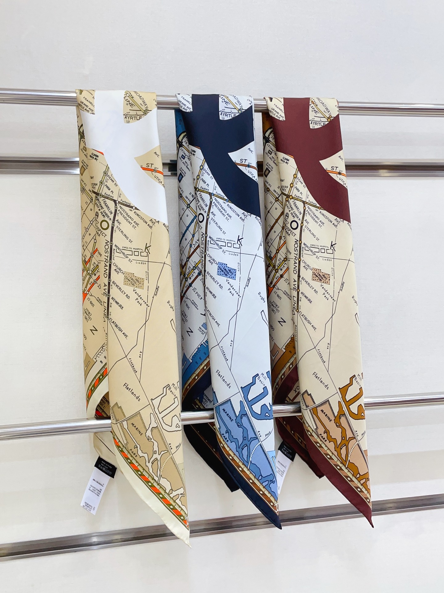 ✨✨【18姆米 双面同色】新款小香‼️美翻了[流泪]最新御用殿堂级极品‼️经典元素图案设计风格❗️美丽至极 真的 上身极