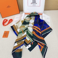 ✨✨【18姆米 双面同色】H**S真丝新款🆕👏👏买了都说好看‼️推荐💕【格纹马面罩 90】真丝方巾,顶级工艺超值‼️专 ✨✨【18姆米 双面同色】H**S真丝新款🆕👏👏买了都说好看‼️推荐💕【格纹马面罩 90】真丝方巾,顶级工艺超值‼️专