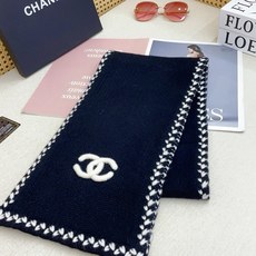 ✨✨【围巾款】▪小香难得一见的针织单品,温柔配色,超级迷恋❗️气质低调恬静又不失优雅❗️重点推荐❗️一秒心动啊!!!高级 ✨✨【围巾款】▪小香难得一见的针织单品,温柔配色,超级迷恋❗️气质低调恬静又不失优雅❗️重点推荐❗️一秒心动啊!!!高级