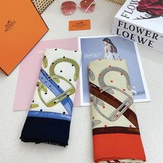✨✨【双面同色 丝毛款】H家羊绒新款 买了都说好看‼️推荐💕【赛马骑士 140】羊绒方巾‼️H家ZG爆款🎁💟立体呈现图案 ✨✨【双面同色 丝毛款】H家羊绒新款 买了都说好看‼️推荐💕【赛马骑士 140】羊绒方巾‼️H家ZG爆款🎁💟立体呈现图案