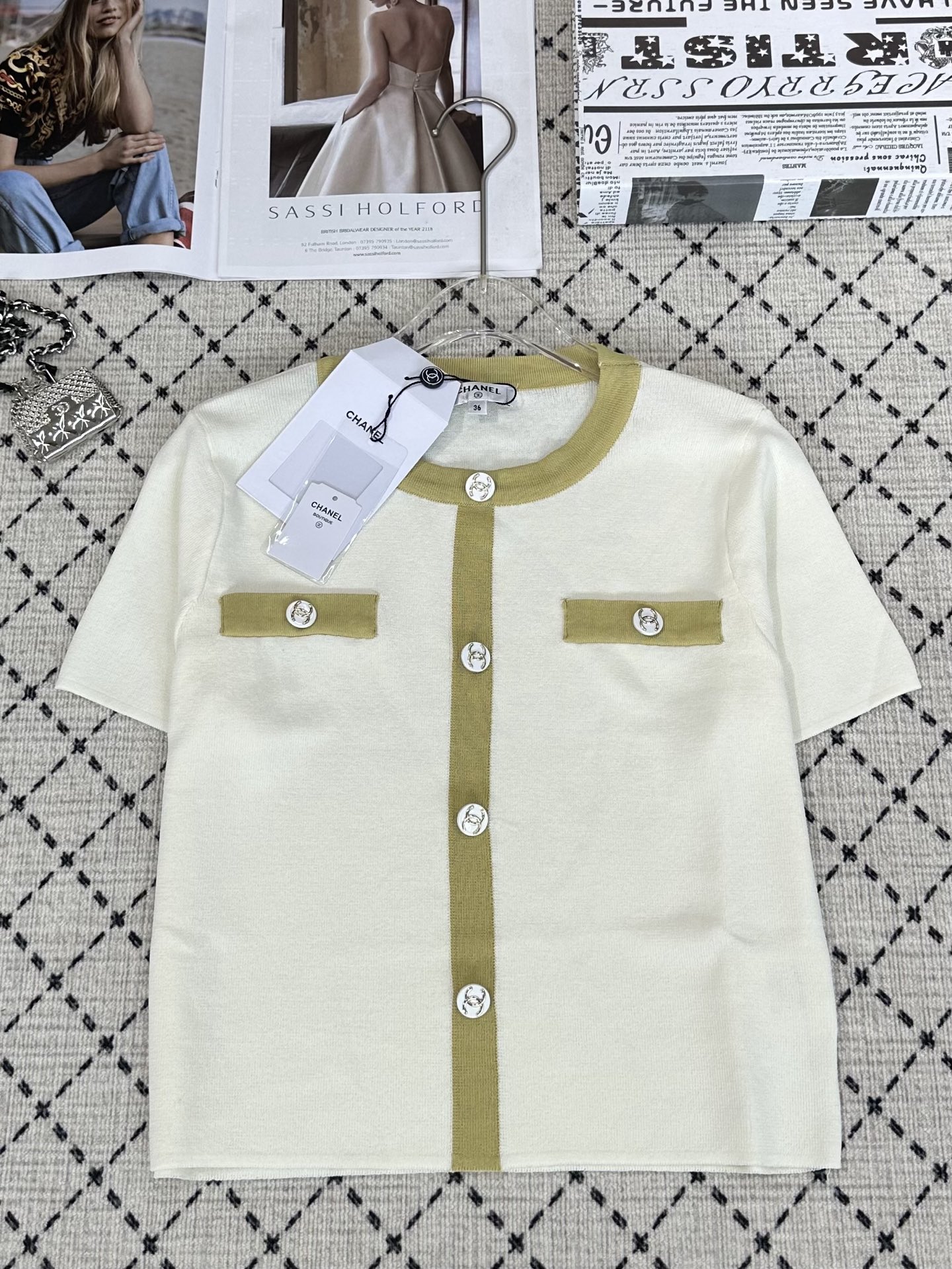 NO:442381,Chanel Ss Middle-aged Series Color-blocked round neck knitted pine 36/38/40, Chanel,alexander wang19860909Chanel ss中古系列 拼色圆领针织开杉 36/38/40,,chanel,alexander wang,Women's clothing