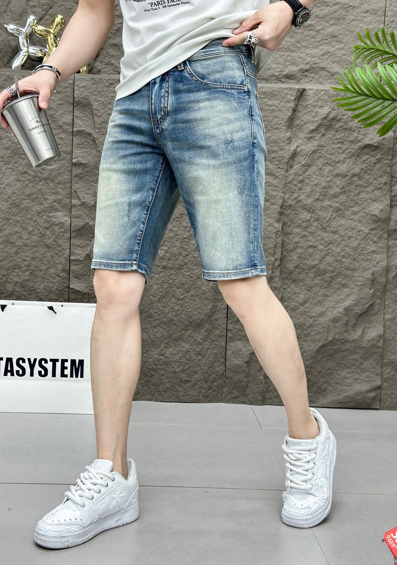 Fashion Show Highlights: LV Donuts, Calf Shorts, Hand-Made Embroidery, Gold Decorations, Perfect Details - 图片 7